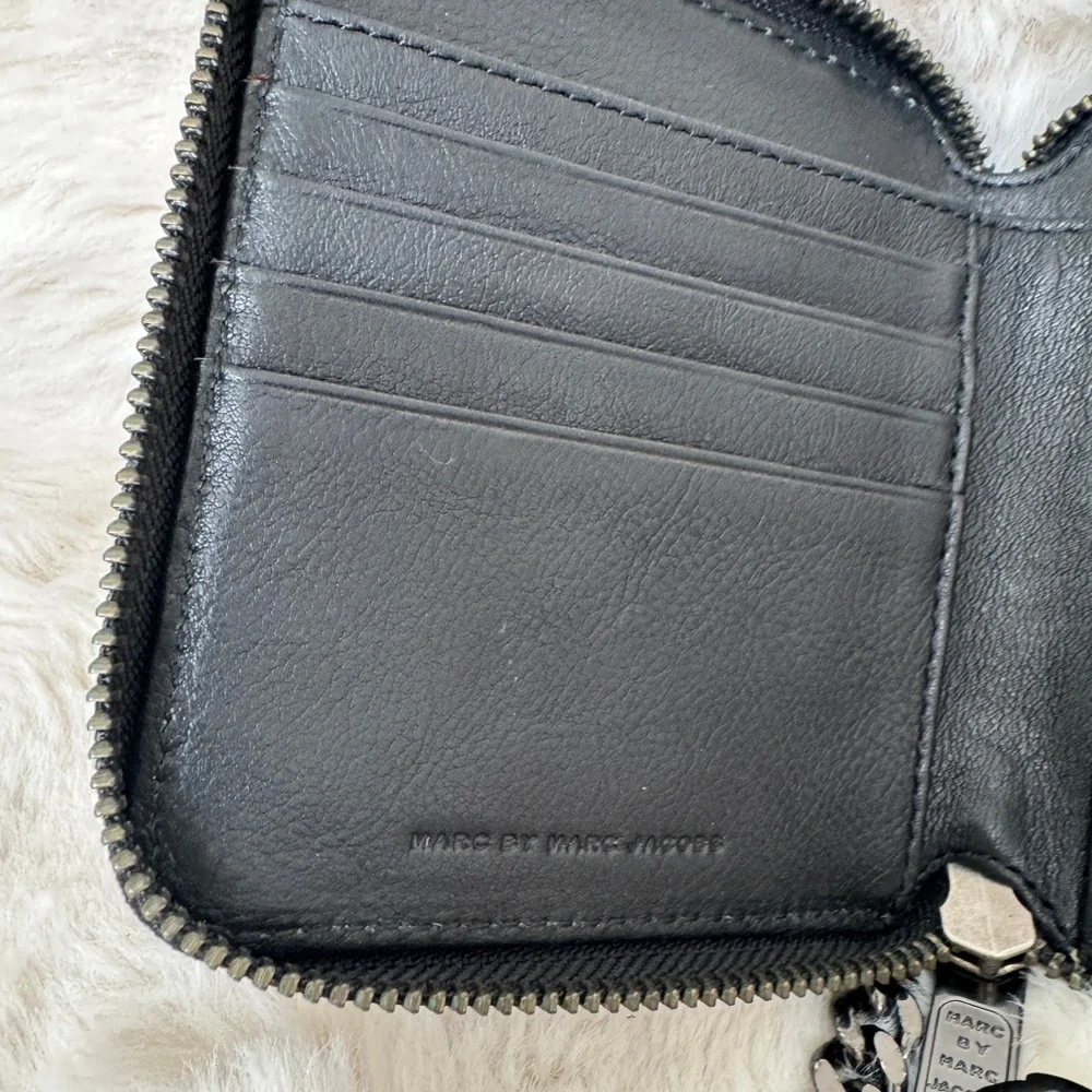 Marc By Marc Jacobs Black Leather Wallet - Picture 4 of 10